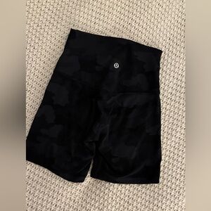 Camo Lululemon Align Shorts 4”